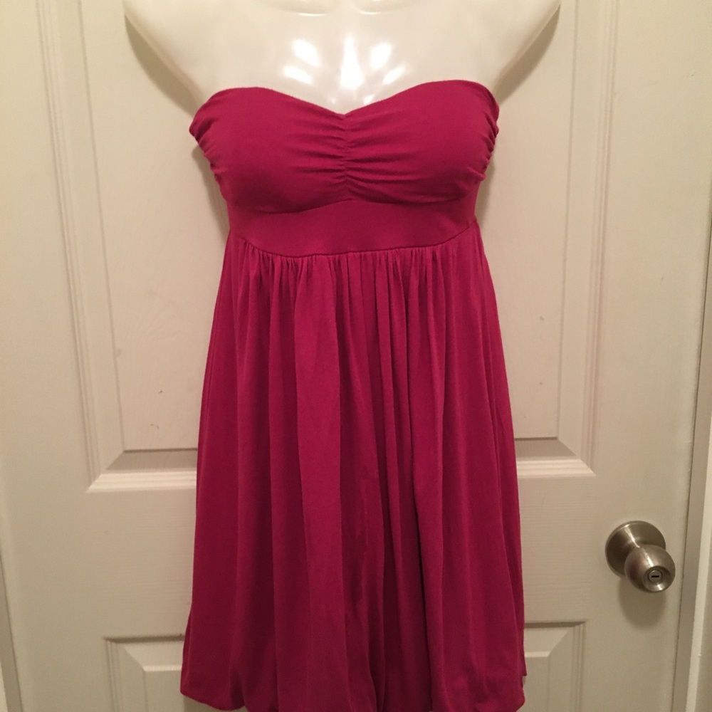 Forever 21 Strapless Sweetheart neckline dress S